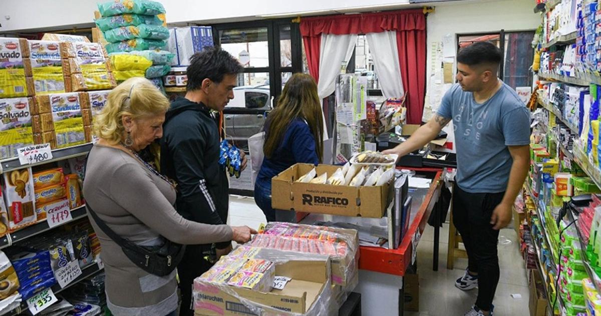 El 57-en-porciento- de los comerciantes ya decidió congelar sus inversiones