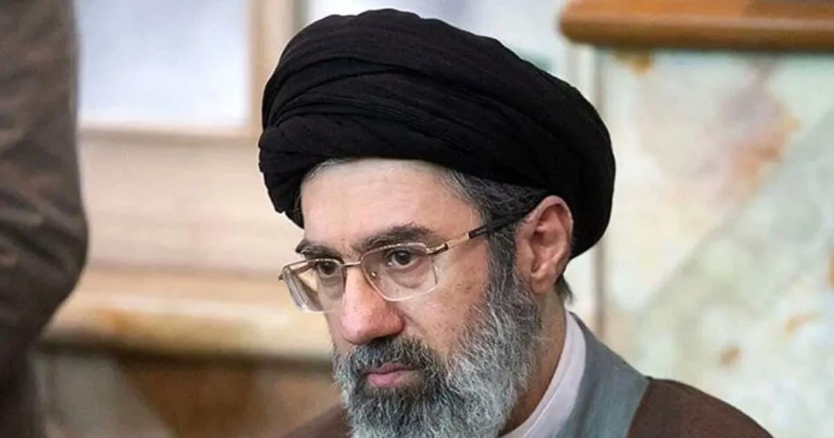 A diferencia de su padre Mojtaba es un enigma para el p�blico iraní