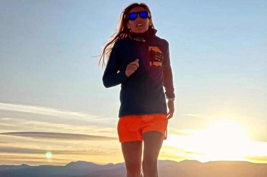 La maaratonista Candela cerrone logró un emotivo triunfo en Malvinas