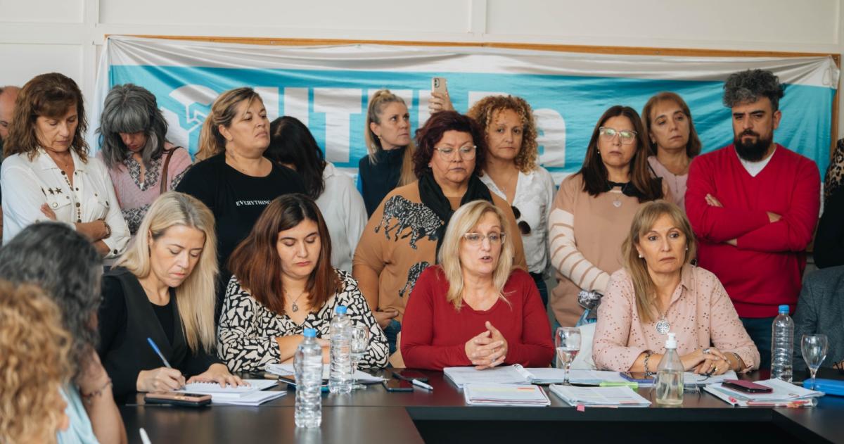 El gremio eval�a convocar a un Congreso Extraordinario para definir los pasos a seguir