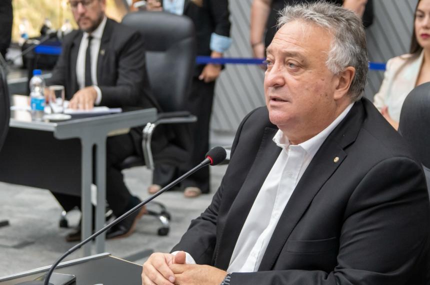 Lovera defendioacute la solucioacuten transitoria para El Medanito