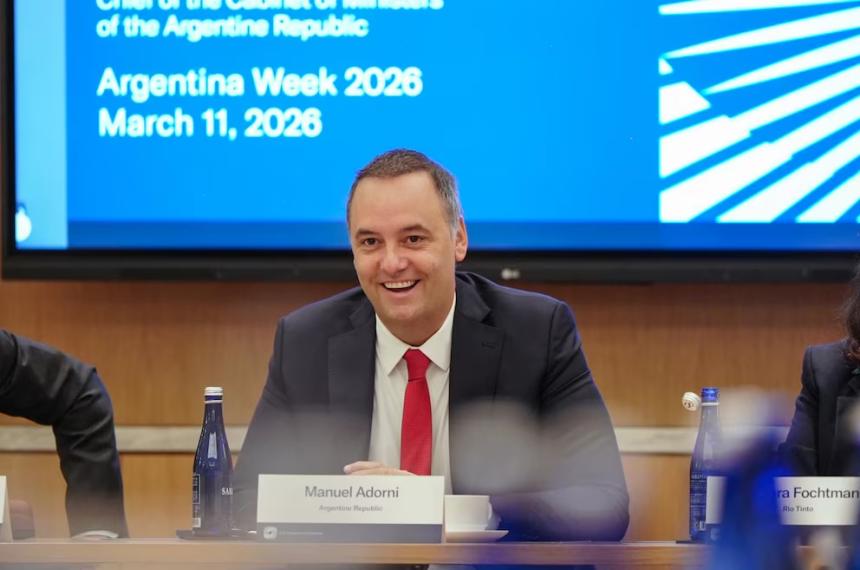 El jefe de Gabinete dio explicaciones y se disculpó