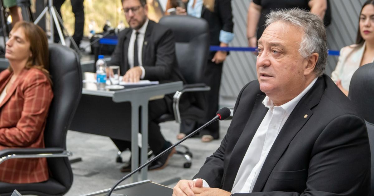 Lovera defendioacute la solucioacuten transitoria para El Medanito