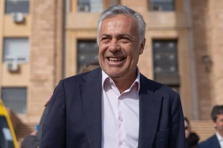 Cornejo fue crítico con el rumbo económico