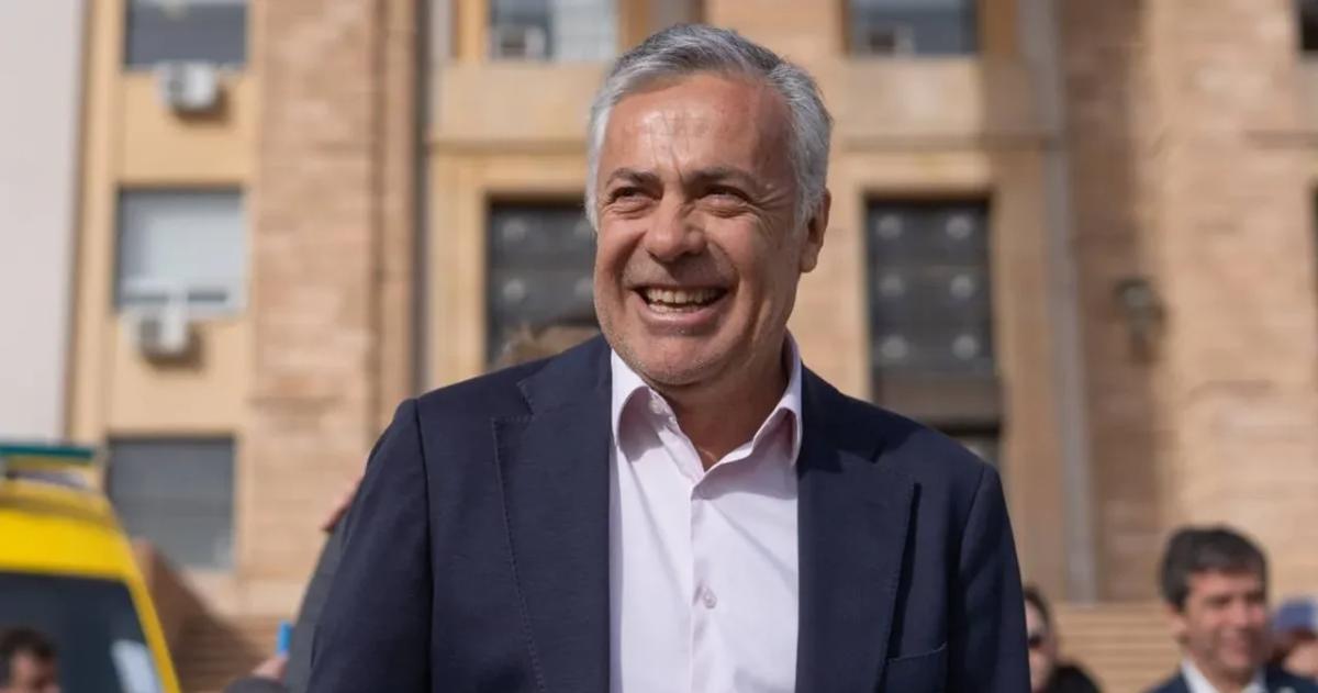 Cornejo fue crítico con el rumbo económico