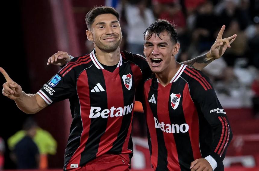 River viene de vencer a Hurac�n en Parque Patricios