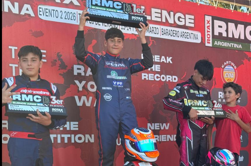 El piloto representante de La Pampa en lo m�s alto del podio