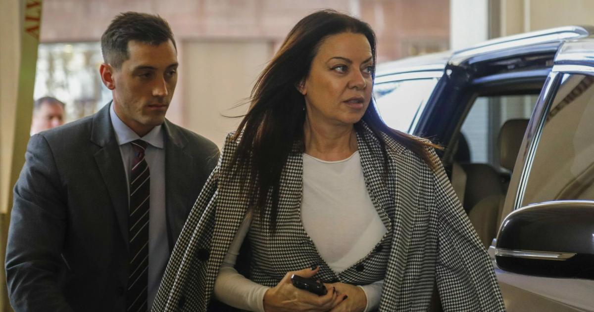 Tambieacuten cuestionan a Pettovello por su viacutenculo con el empresario Novelli