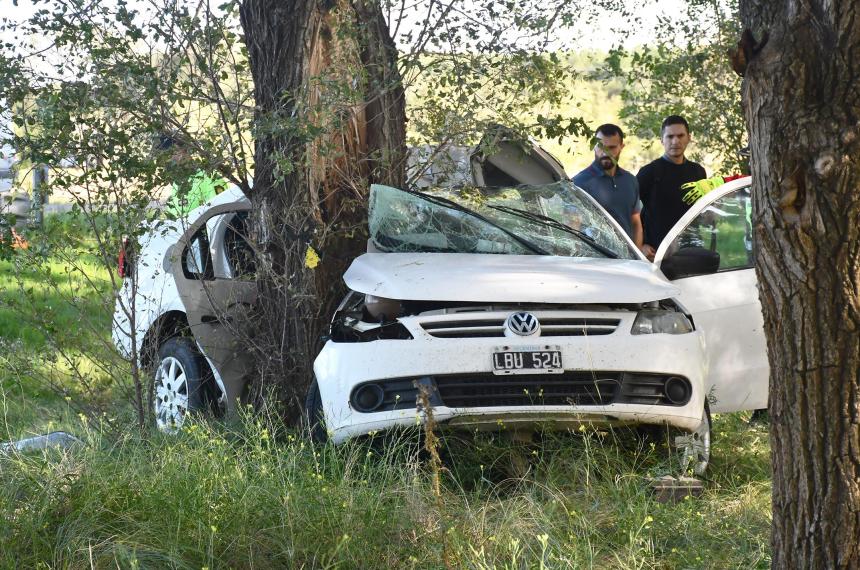 Un muerto tras un violento choque contra los aacuterboles cerca del Bajo Giuliani