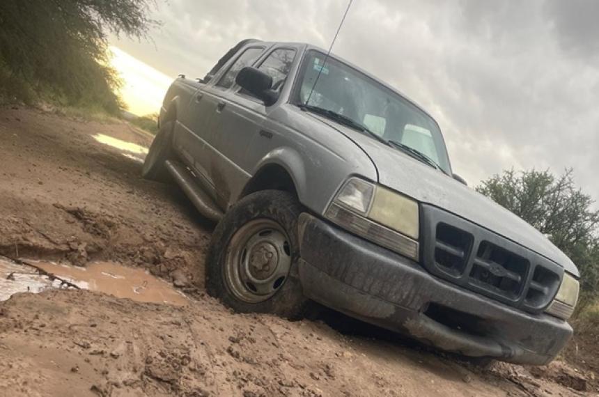 Las lluvias dificultaron �un m�s el tr�nsito por la zona de Naicó