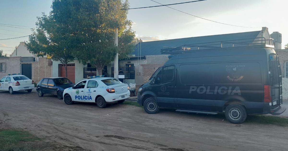 Esto es para vos- lo encantildeonaron en un semaacuteforo y le gatillaron dos veces