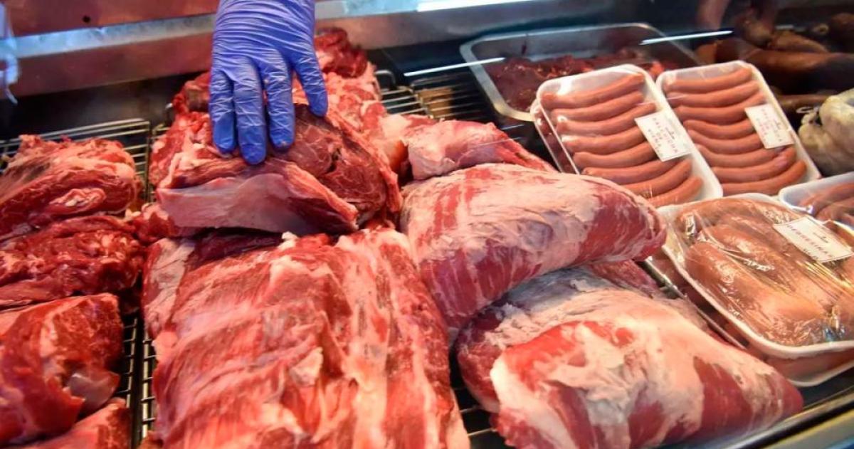 La carne cada vez maacutes lejos del plato- el consumo se desploma y marca un piso histoacuterico