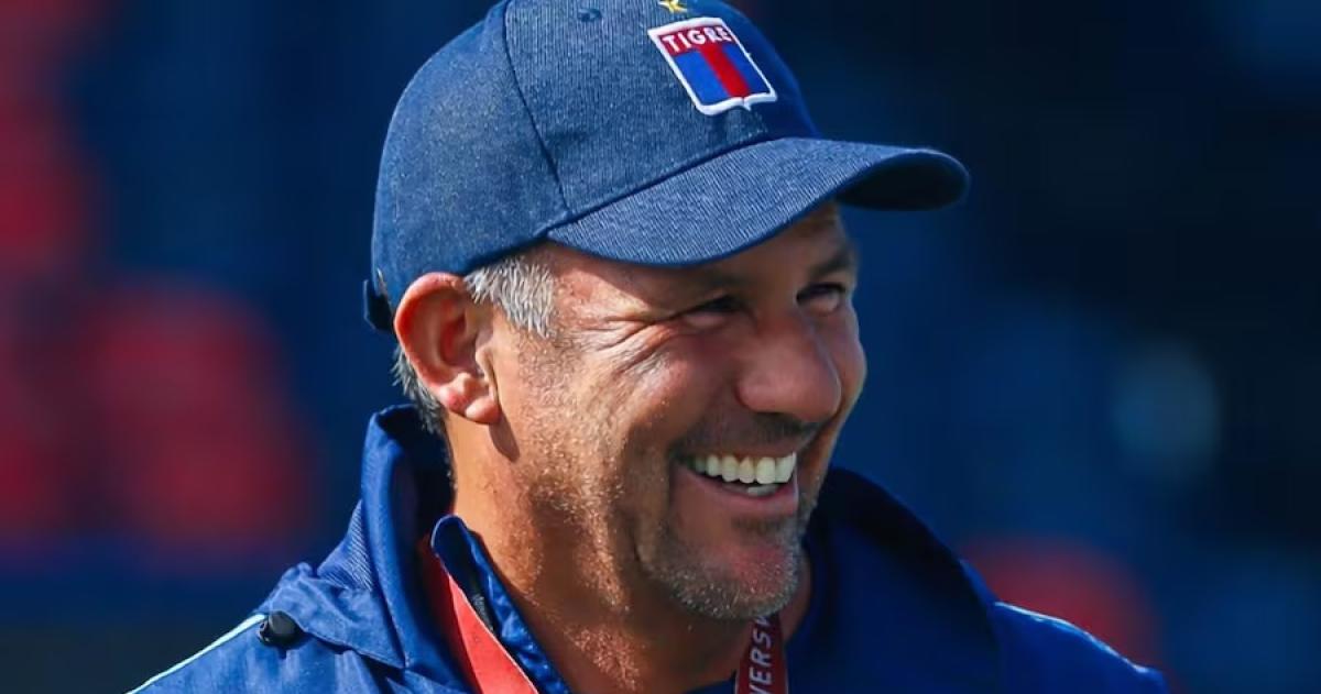 Dos por el torneo local y uno por copa