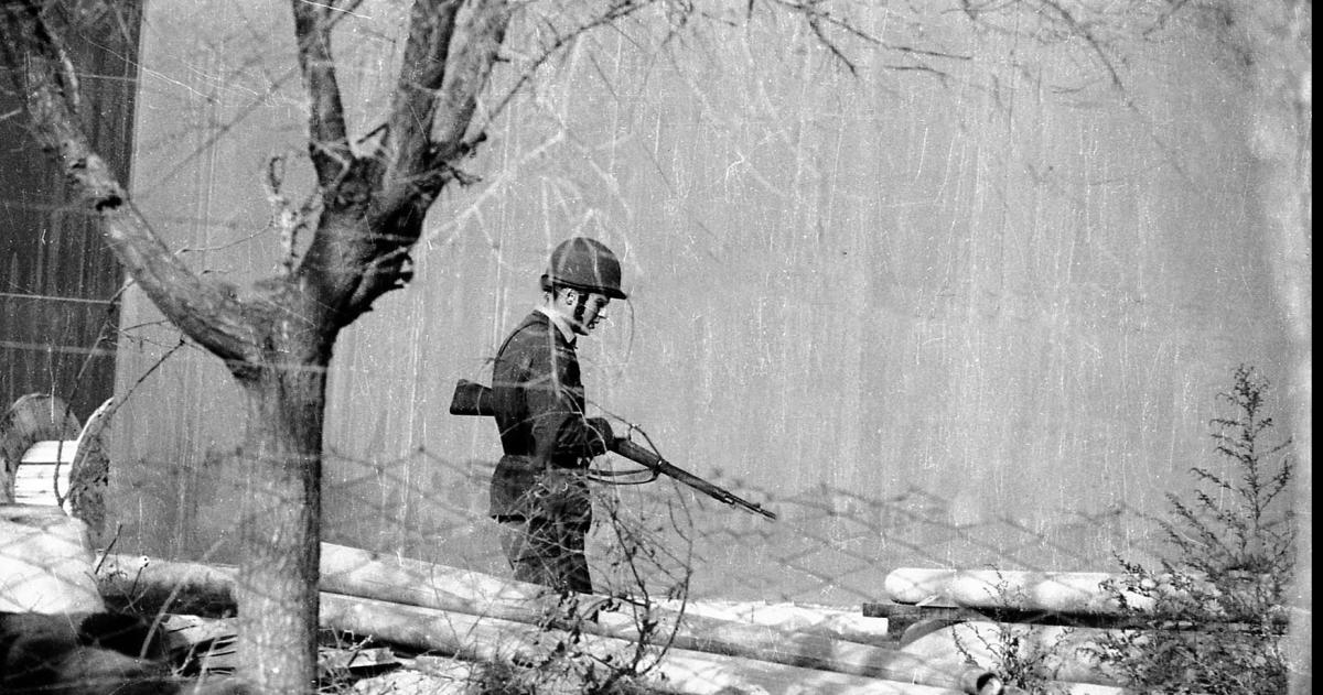 Foto de Eduardo Pérez para el diario La Capital del mismo 24 marzo de 1976