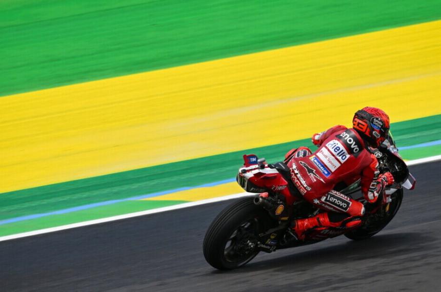 El español consiguió una gran victoria en la carrera del s�bado en Brasil