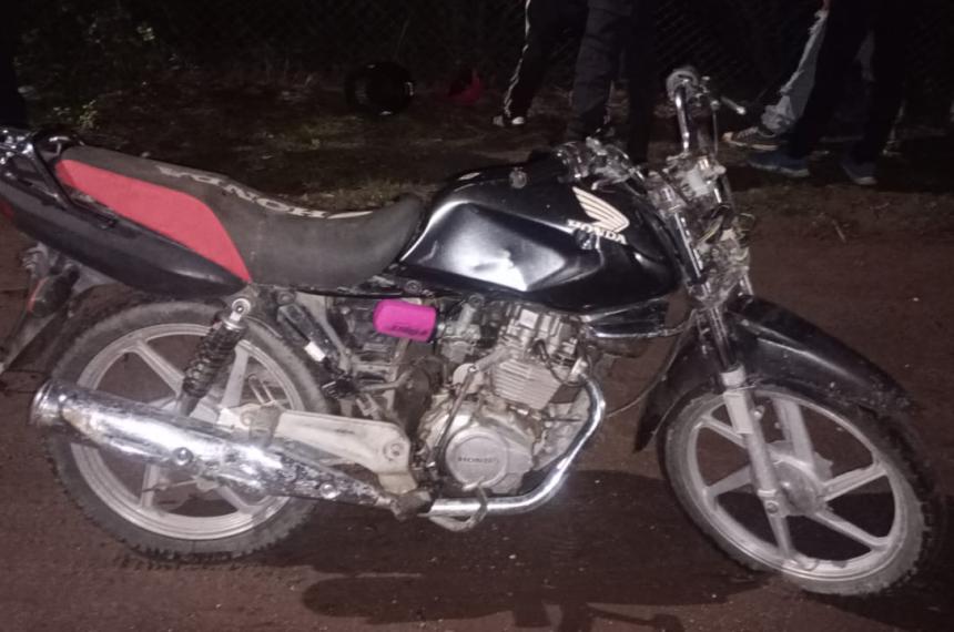 La moto recuperada por la policía- no tenía papeles