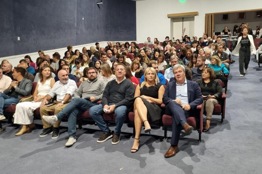 Estrenaron La Isla en el Medasur