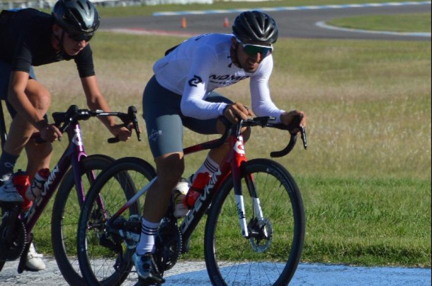 Santiago Roumec impuso un gran ritmo final y se quedó con el triunfo