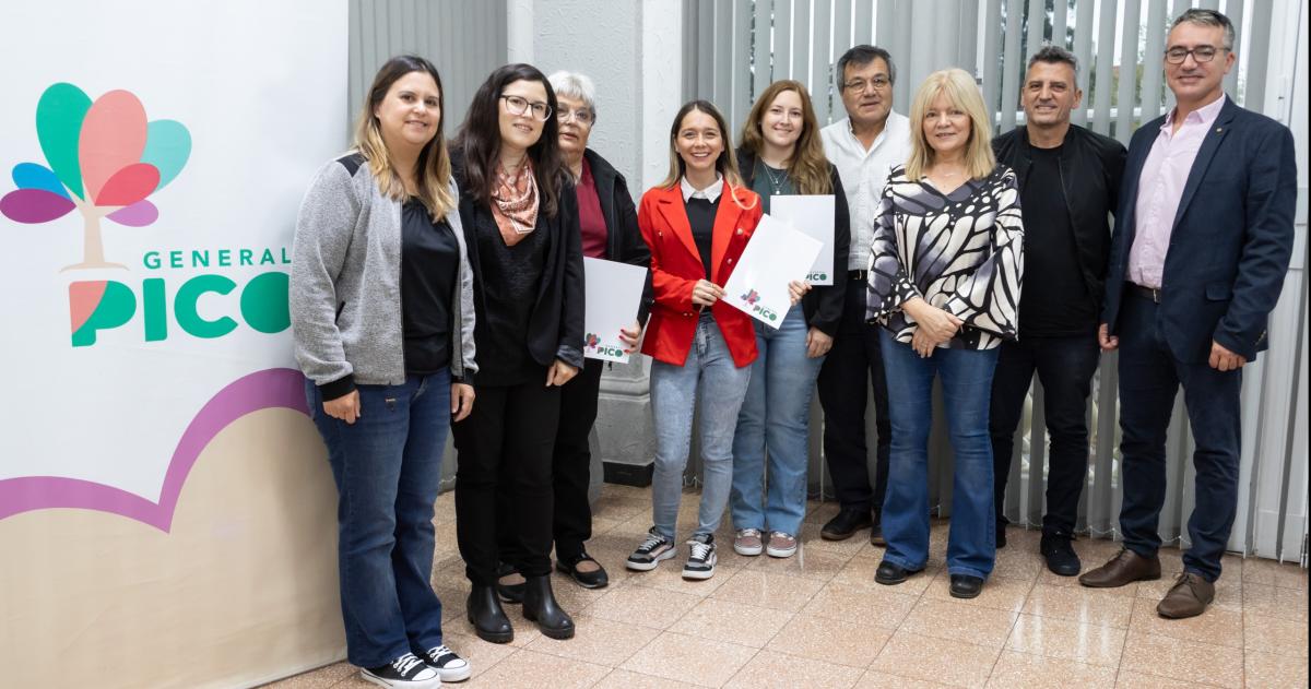 En esta oportunidad fueron tres las beneficiarias de los préstamos municipales