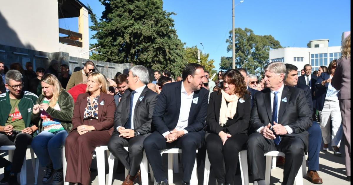 A 50 antildeos del golpe- Si quieren memoria completa que nos digan doacutende estaacuten