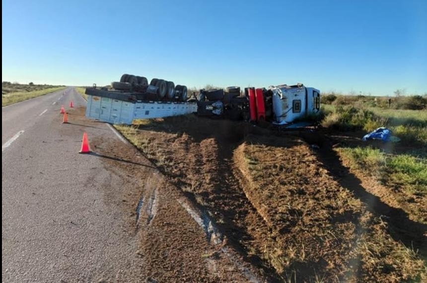El conductor del camión resultó con leridas leves