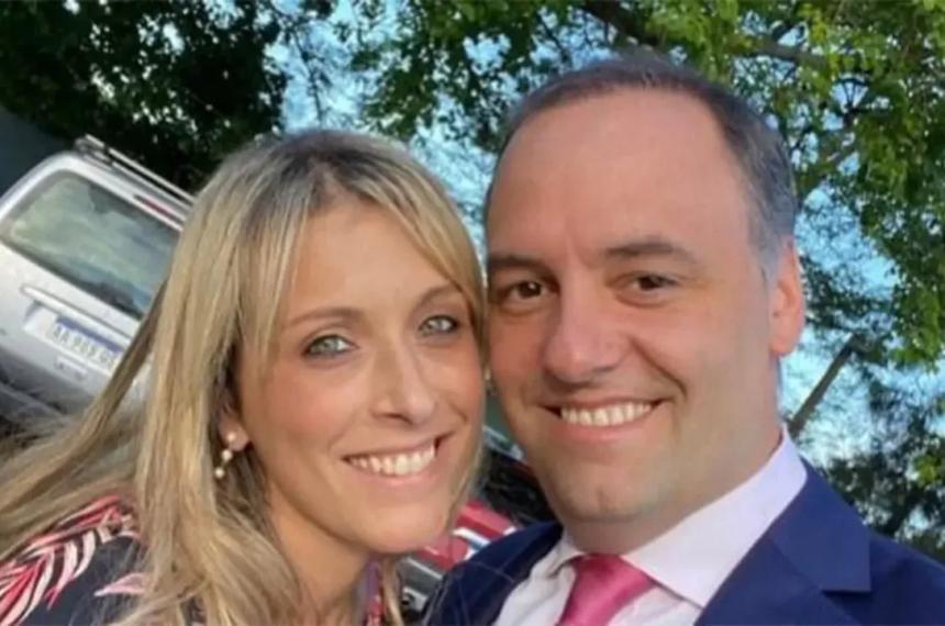 El nuevo inmueble figura a nombre del funcionario junto a su esposa Bettina Angeletti