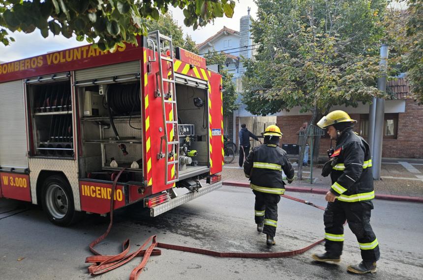 Los bomberos realziaron tareas de control en el departamento