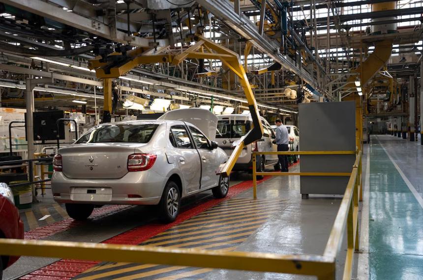 La industria automotriz registró el peor resultado del primer bimestre con una caída del 303-en-porciento-