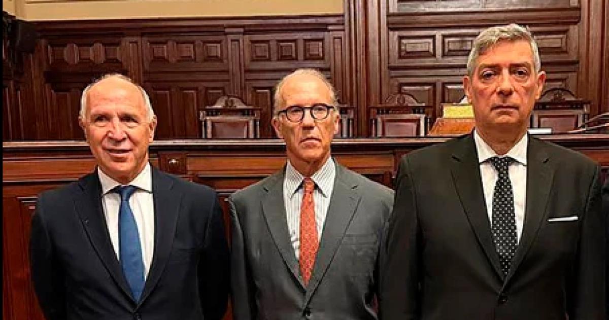  El texto lleva �nicamente las firmas de los ministros Carlos Rosenkrantz y Ricardo Lorenzetti