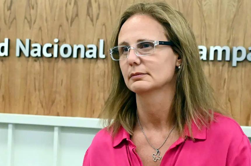 La decana de la Facultad de Ciencias de la Salud Yamila Magiorano