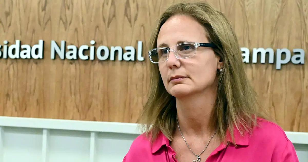 La decana de la Facultad de Ciencias de la Salud Yamila Magiorano