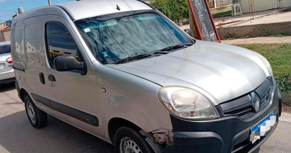 Coacuterdoba- dejoacute el auto un minuto y vivioacute una pesadilla 151 le robaron el vehiacuteculo con sus hijos adentro