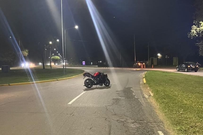 El siniestro se produjo en la rotonda de la Avenida Perón y Balbín