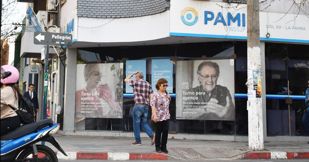 El PAMI lleva un atraso en los pagos de 90 días