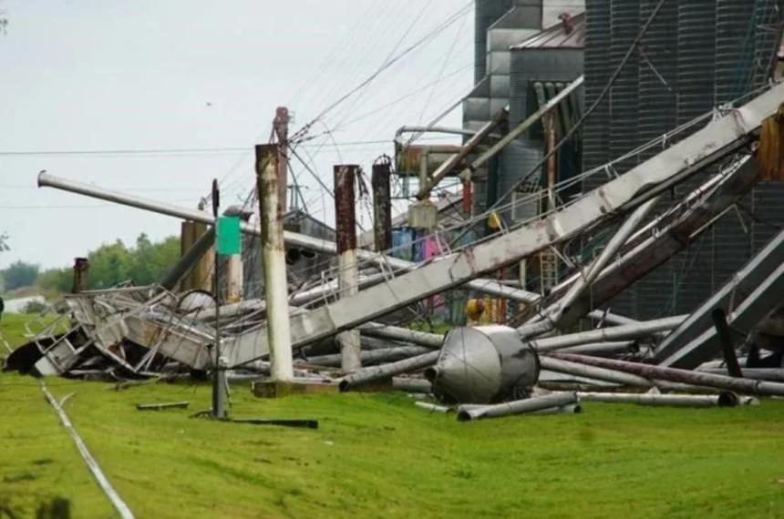 Un tornado causó destrozoz en el sur de Santa Fé
