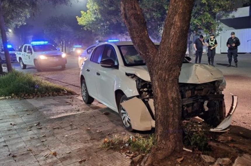 La conductora del Peugeot 208 resultó ilesa