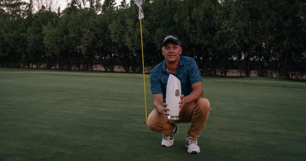 Santiago Dalla Viacutea inoxidable