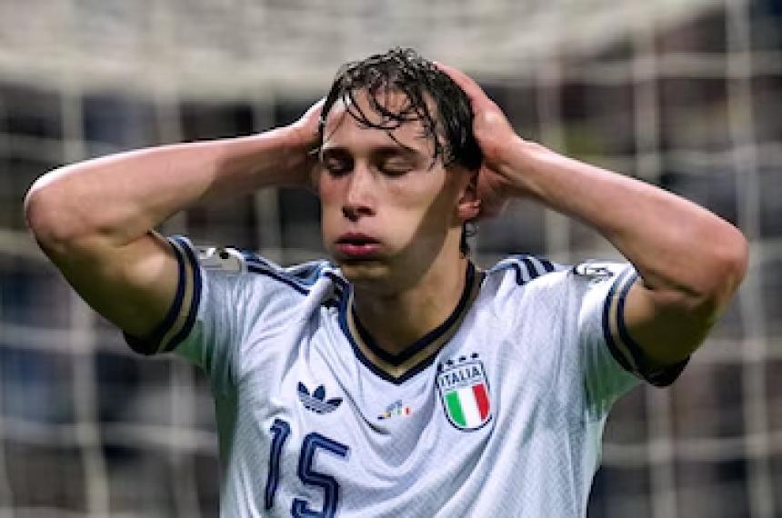 La Azurra otra vez la ve por televisión