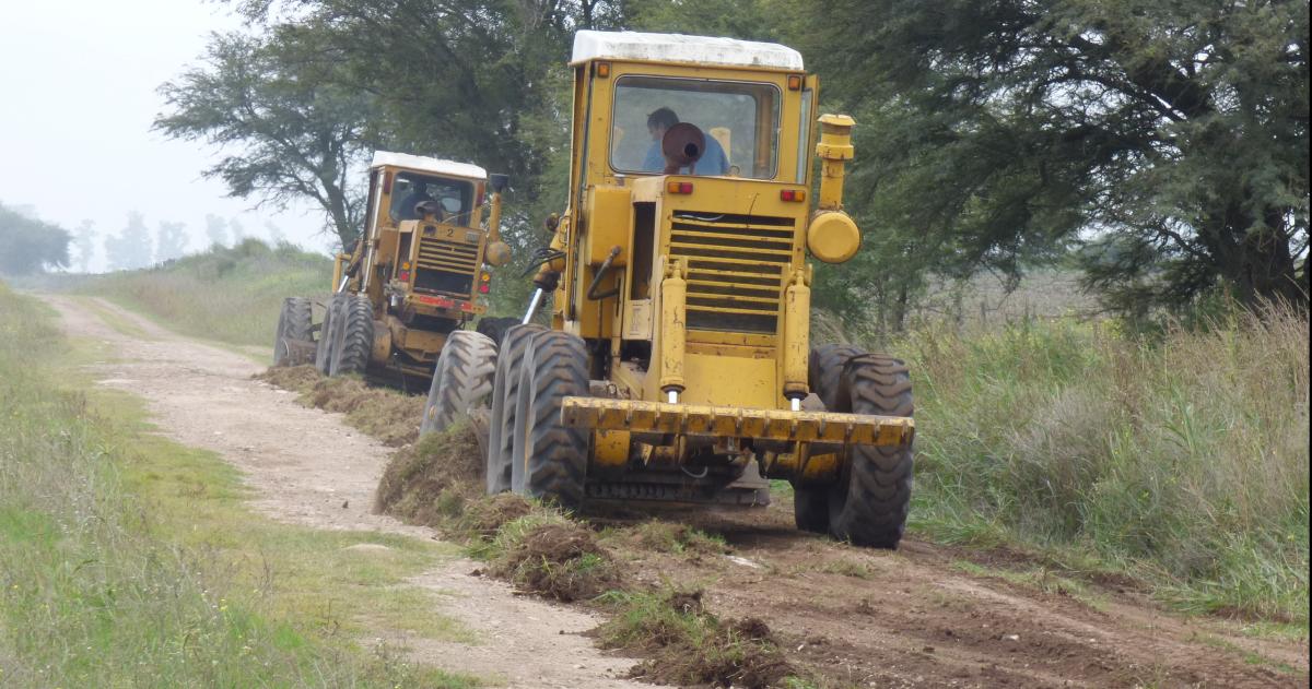 El municipio utilizó dos motoniveladoras para realizar los trabajos