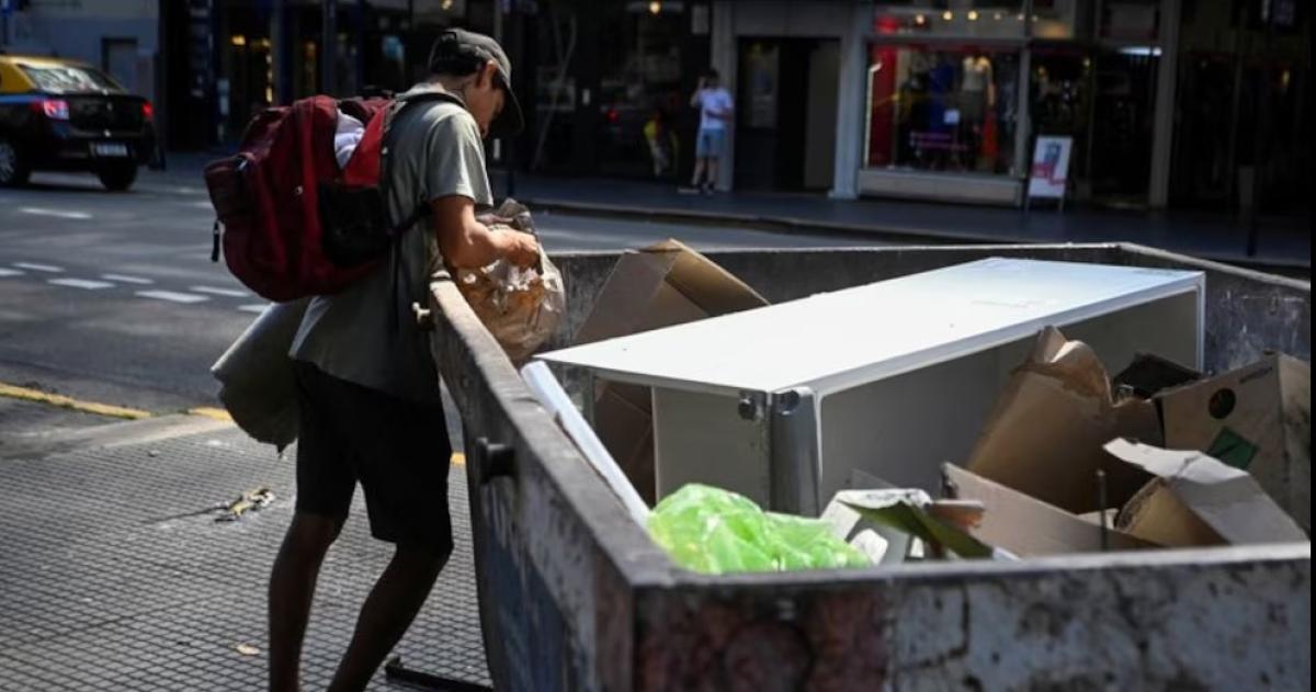 En el segundo año de mandato de Javier Milei la pobreza registró una nueva baja