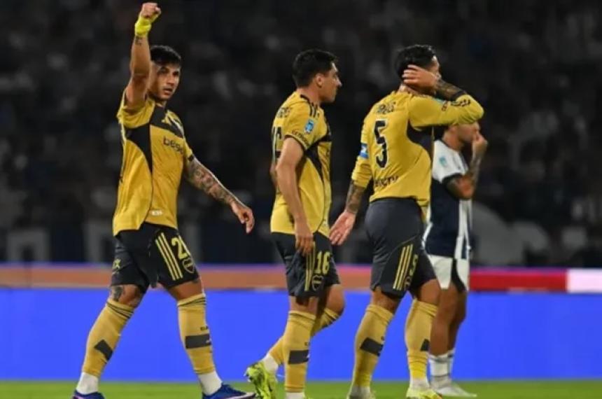 Adam Bareiro marcó el �nico gol de la noche a los 25 minutos del segundo tiempo