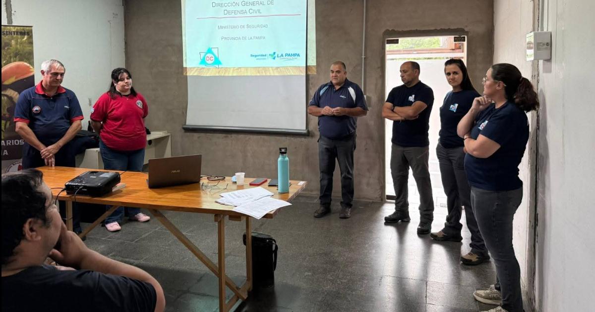 Capacitan para fortalecer el sistema de emergencias