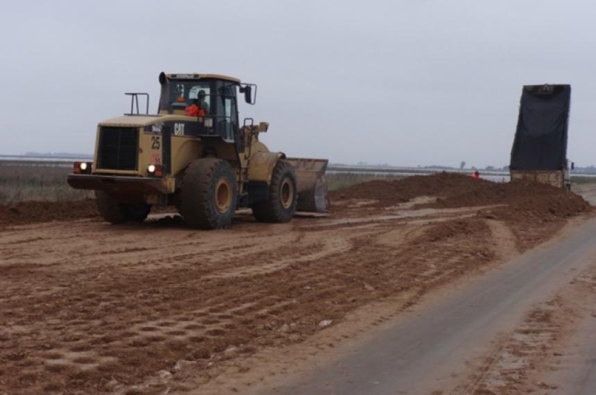 Los trabajos son realizados por la Dirección Provincial de Vialidad