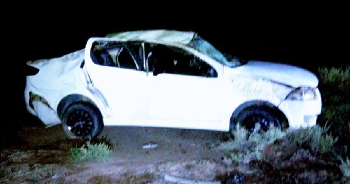 Los ocupantes del auto fueron trasladados a General Acha