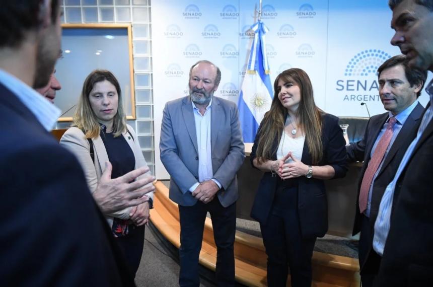 Los creacuteditos de legisladores y funcionarios nacionales pampeanos