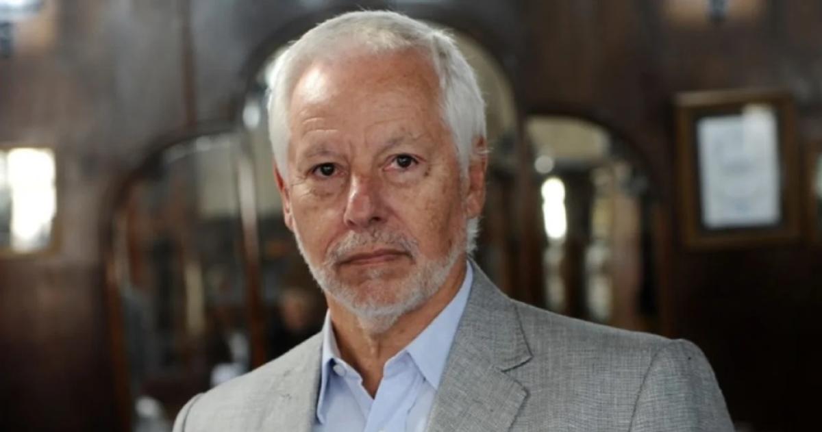 Vasconcelos descartó una devaluación inminente por el sólido super�vit comercial