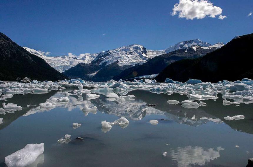 Movilizacioacuten en Santa Rosa contra los cambios en la Ley de Glaciares