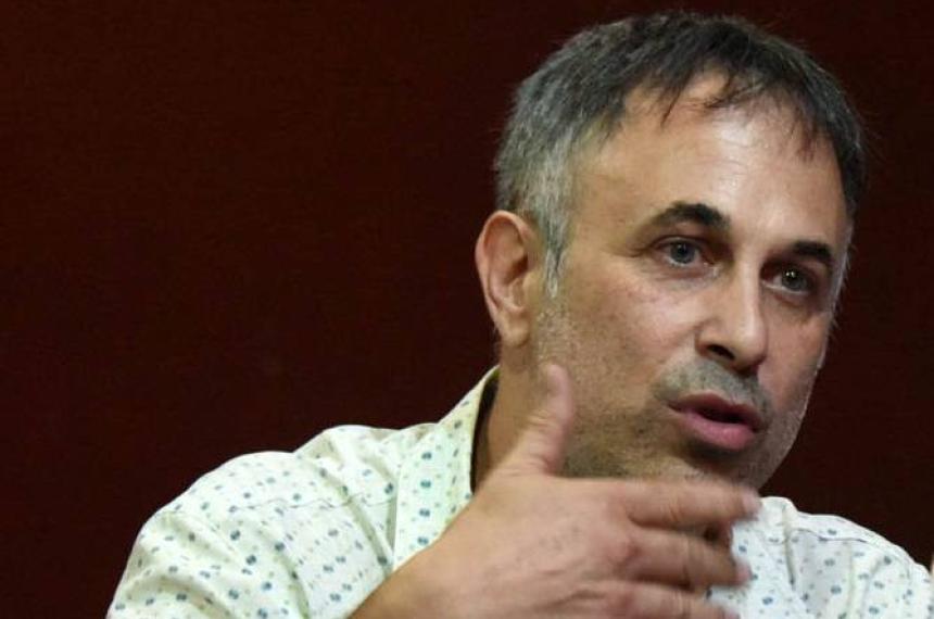 Verse la Jeta- presentan en una charla el libro Aceiteros