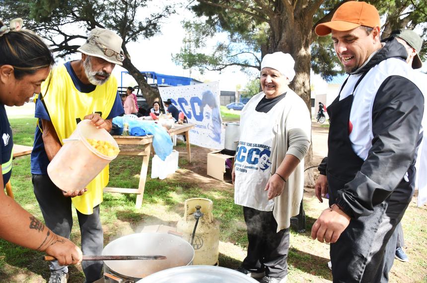 La olla popular en el Barrio Esperanza