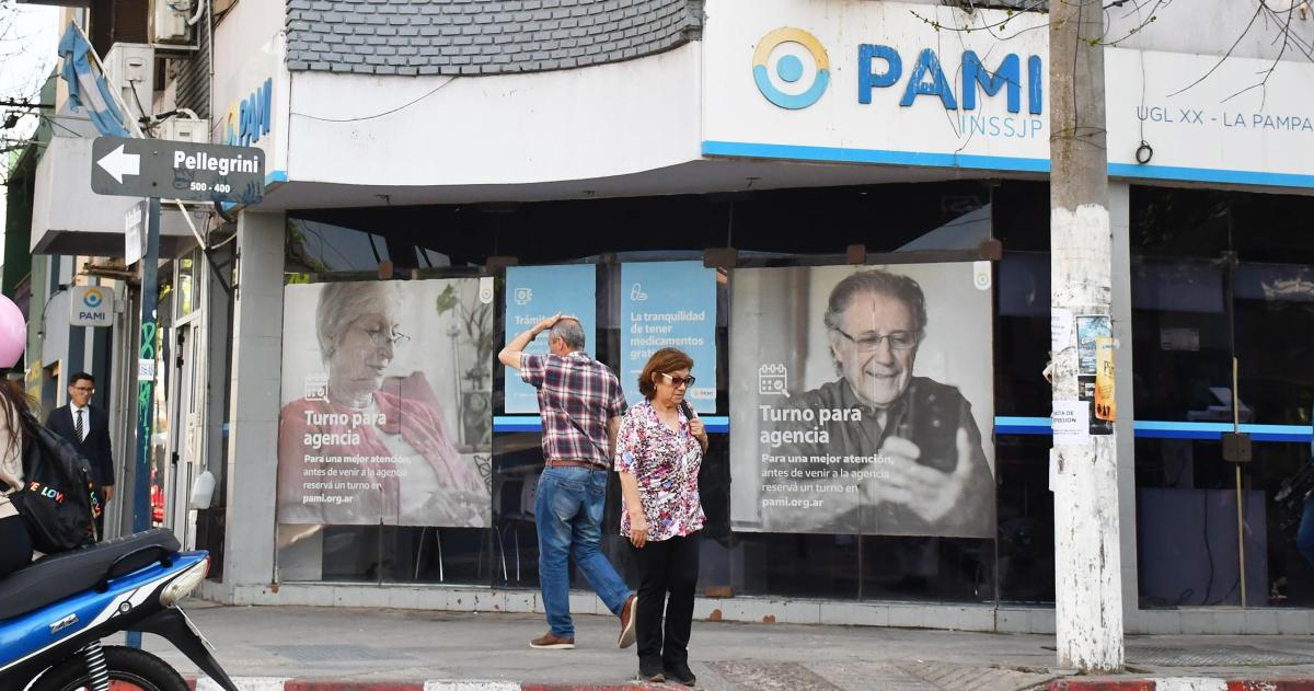 El Colegio de ópticos no obtuvo respuestas del PAMI en Santa Rosa ya que el nuevo jefe a�n no asumió